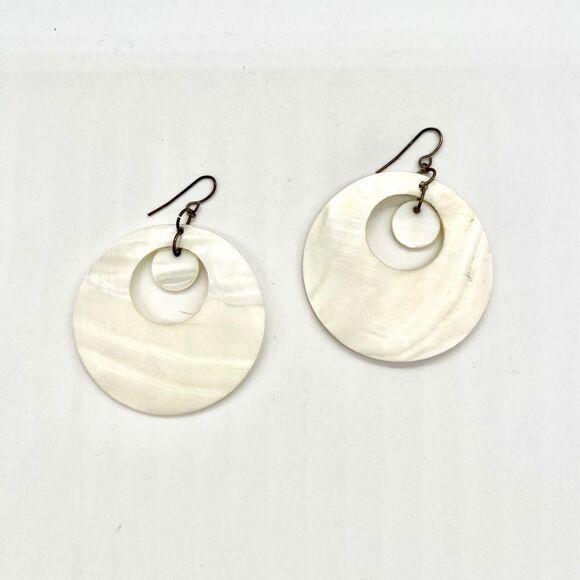 Mother of Pearl Dangle Earrings - Picture 1 of 3